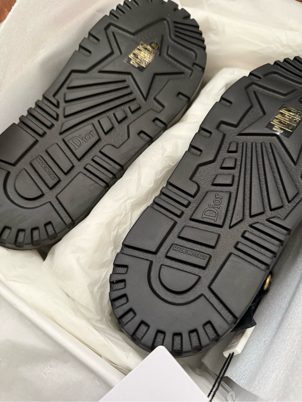 BRAND NEW DIOR SANDALS - Picture 13 of 15